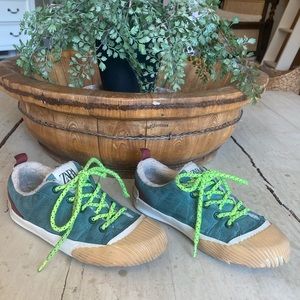 Zara Girls Sneakers - Size 1.5 - Green